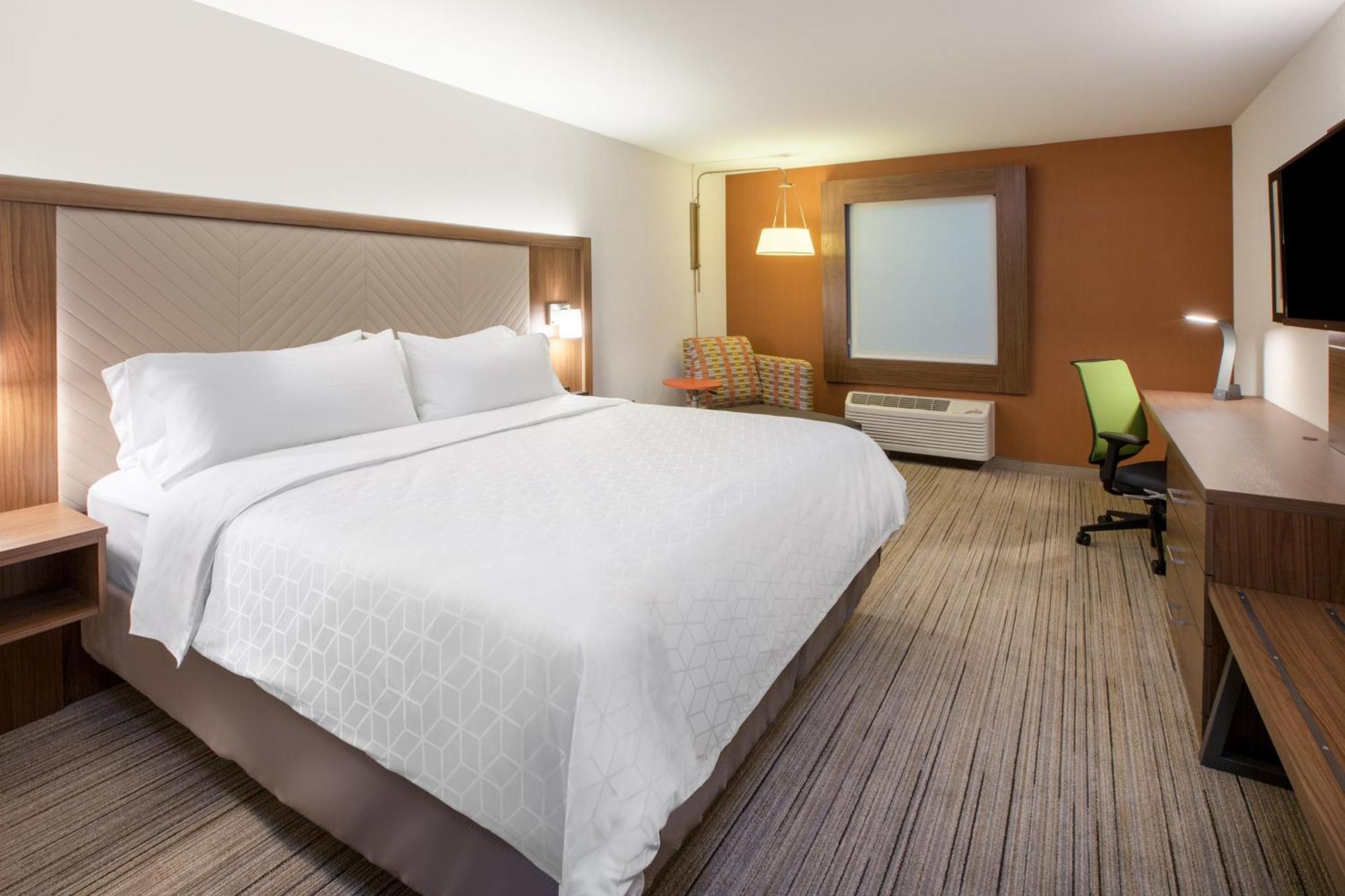 Holiday Inn Express & Suites - Glendale Downtown 외부 사진