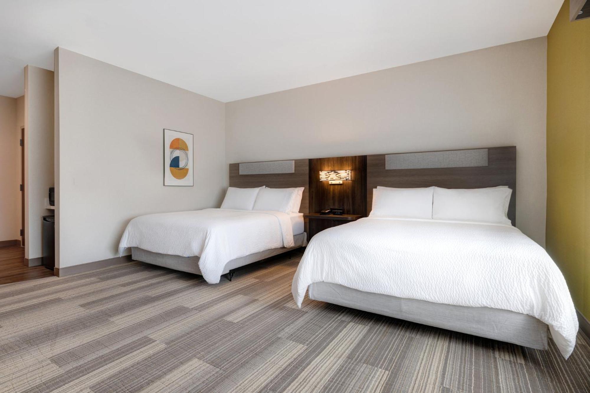 Holiday Inn Express & Suites - Glendale Downtown 외부 사진